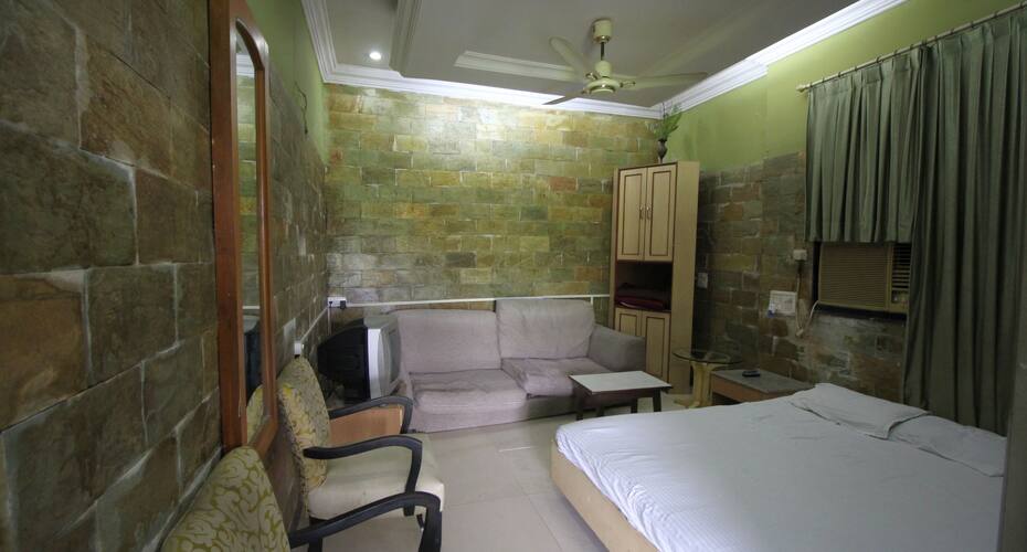 Cafe Vihar  Annex, Mumbai 5